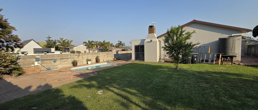 4 Bedroom Property for Sale in Brackenfell South Western Cape